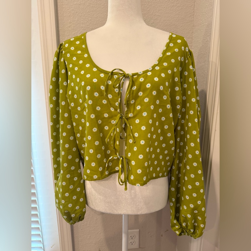 NWT Levi's Olive Floral Women's Blouse Daisy Polka Dot Top